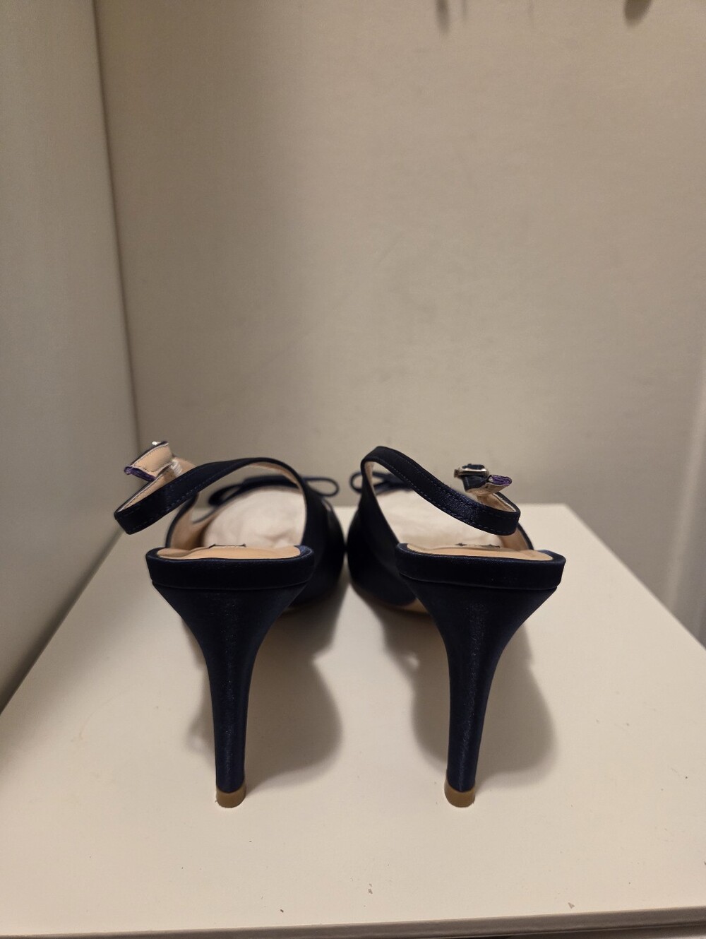 Navy Satin Pointed Slingback Pumps with Bow. Size 8M. - Picture 4 of 4
